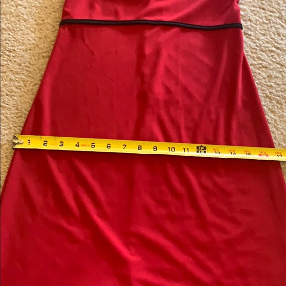 Red and black dress - Picture 15 of 16